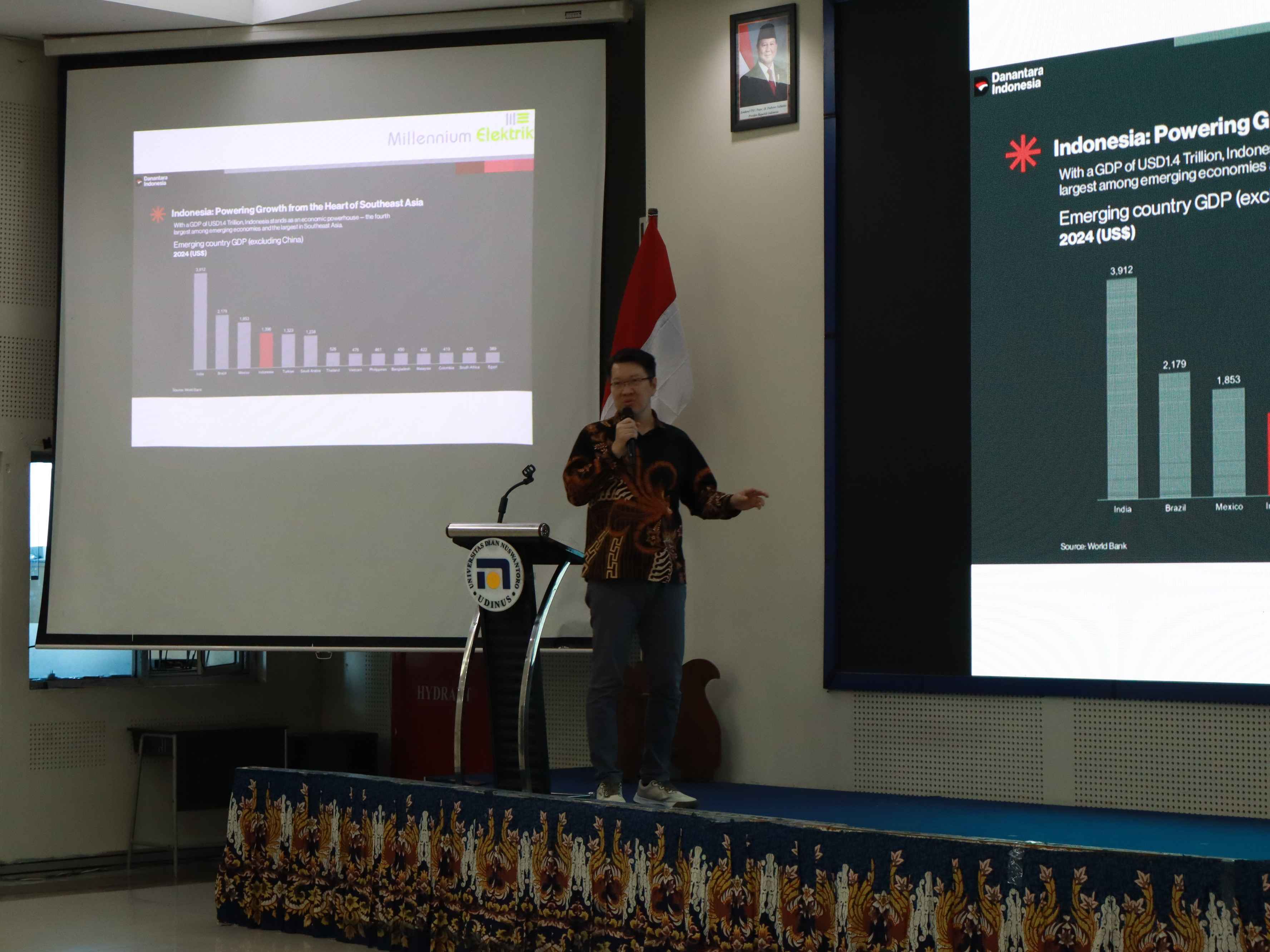 Sesi Materi Narasumber 1 dari PT Millennium Elektrik Indonesia